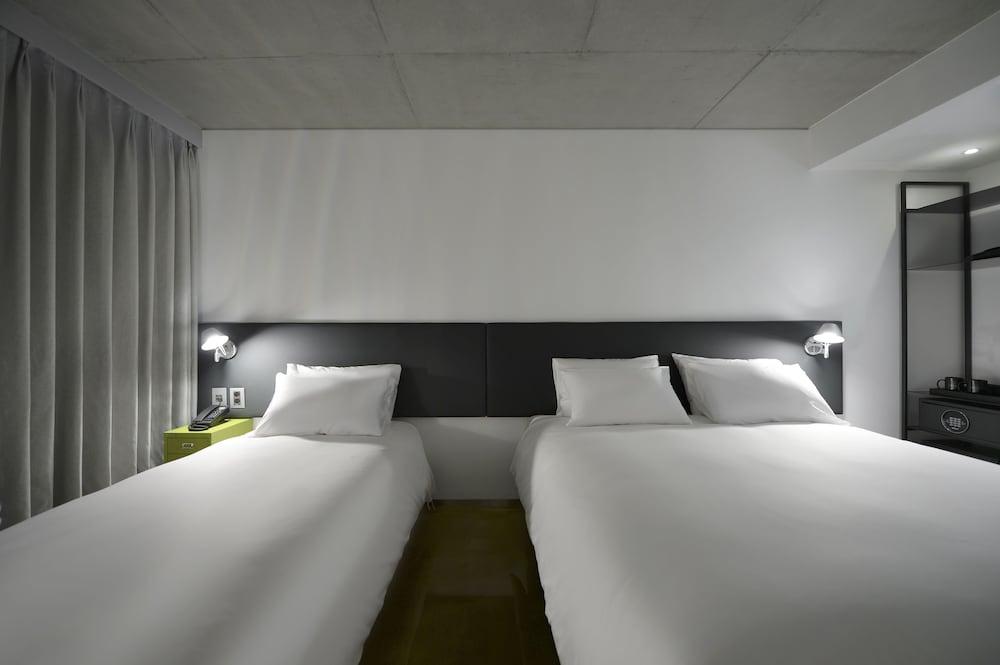 Creto Hotel Myeongdong Seoul Exterior photo